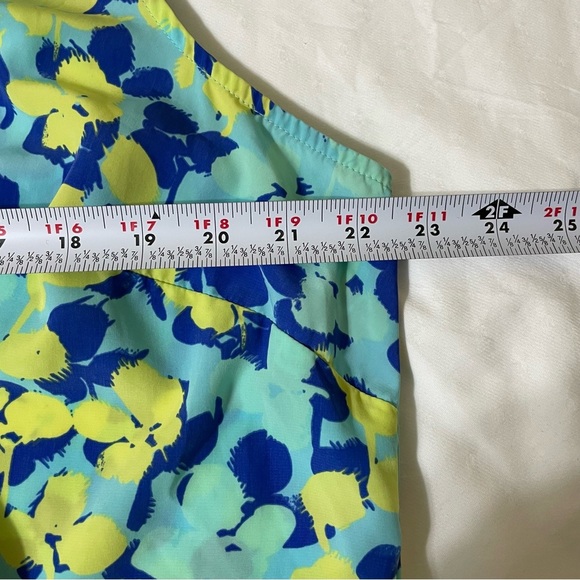 Lane Bryant Ruffled Green and Blue sleeveless Blouse with Peter Pan collar - Picture 7 of 8